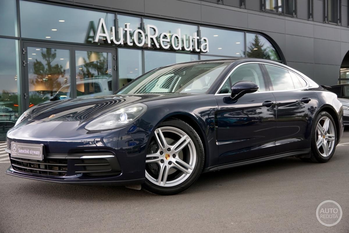 Porsche Panamera 4