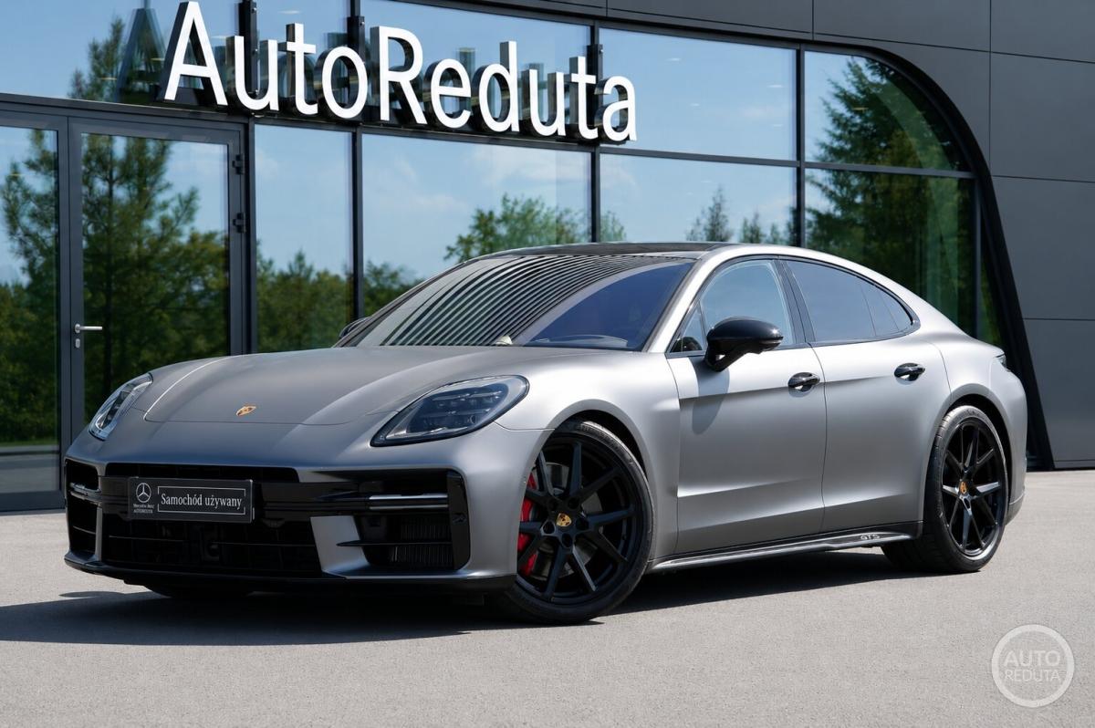 Porsche Panamera GTS V8 500 KM
